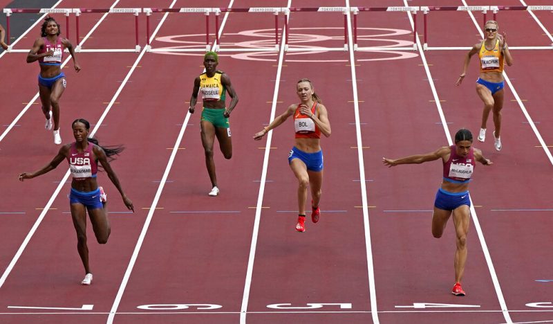 McLaughlin edges Muhammad in battle of world-record hurdlers